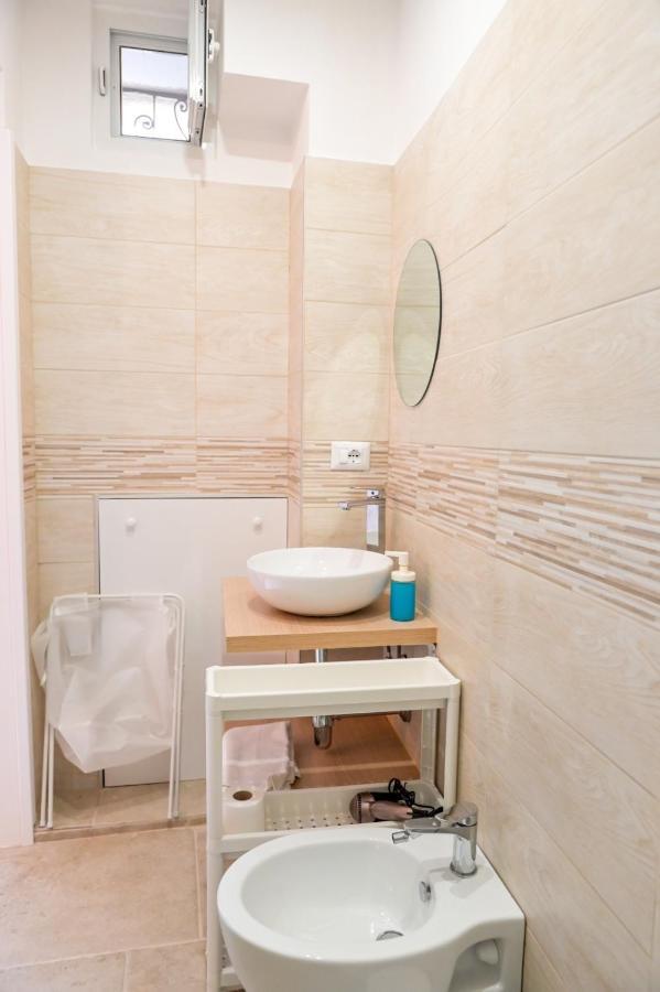 Dimora Lilina Apartment Bari Exterior foto